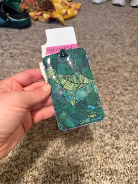 Green Leaf Pattern Luggage Tag - Stylish Travel ID